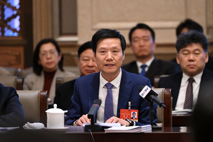 小米高端机突围：抢占苹果用户，目标年销量1500万台